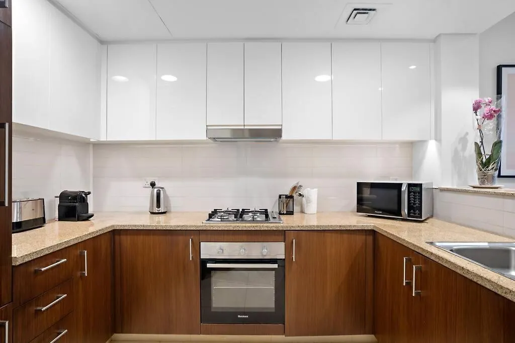 Apartment First Class 1Br Iconic Cityscape Haven Dubai