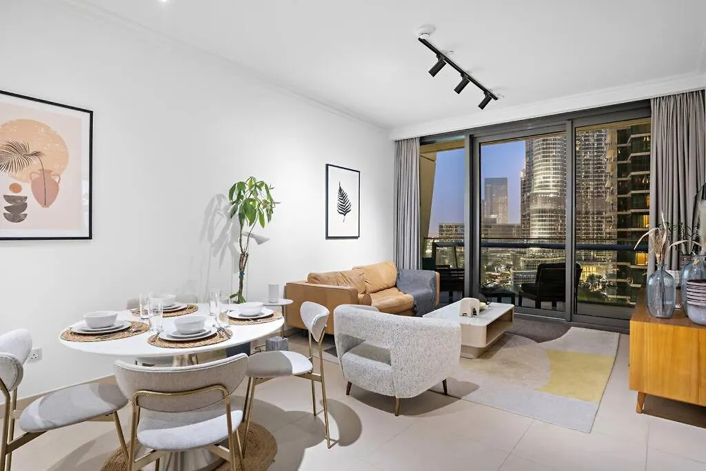 Apartment First Class 1Br Iconic Cityscape Haven Dubai United Arab Emirates