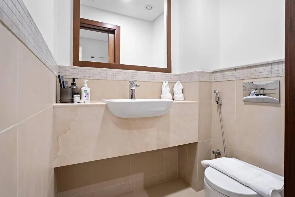 First Class 1Br Iconic Cityscape Haven Dubai